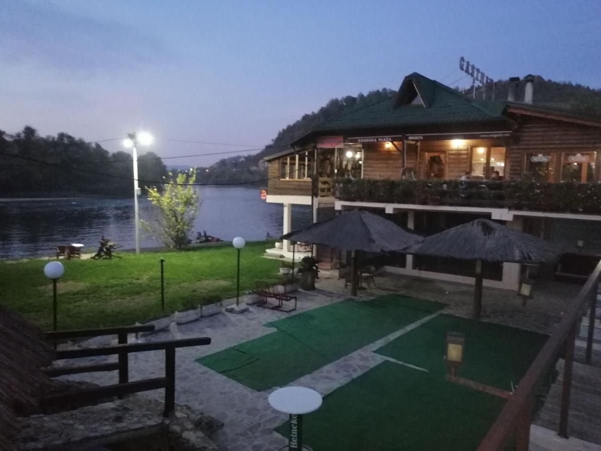Gradska Plaza Ada Hotel Novi Grad Bagian luar foto